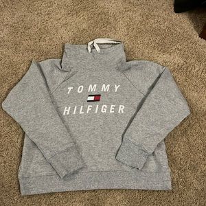 Tommy Hilfiger sport size large crop top sweatshirt